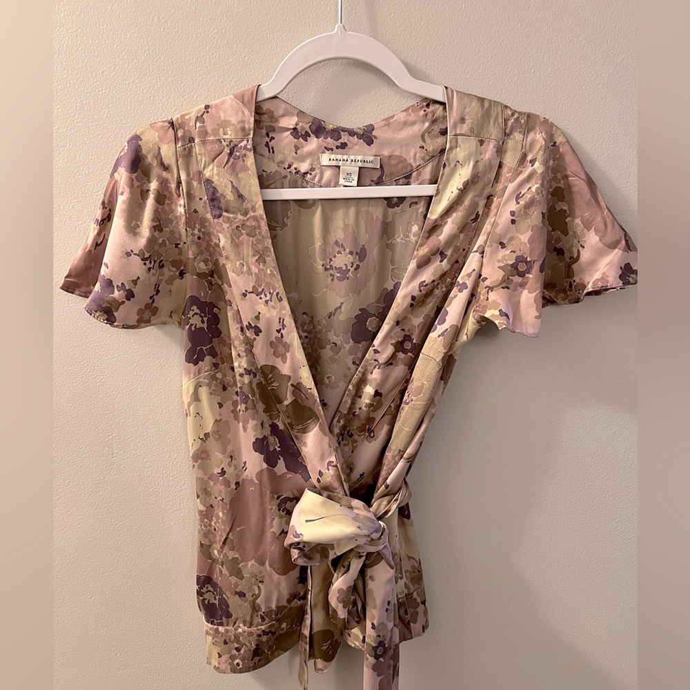 Banana Republic Silk Blouse